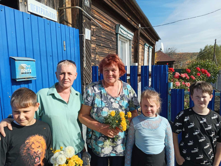 Акция "Поздравь самых близких и родных".